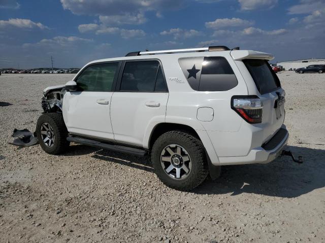 Photo 1 VIN: JTEBU5JR4H5453541 - TOYOTA 4RUNNER SR 