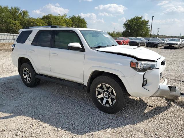 Photo 3 VIN: JTEBU5JR4H5453541 - TOYOTA 4RUNNER SR 