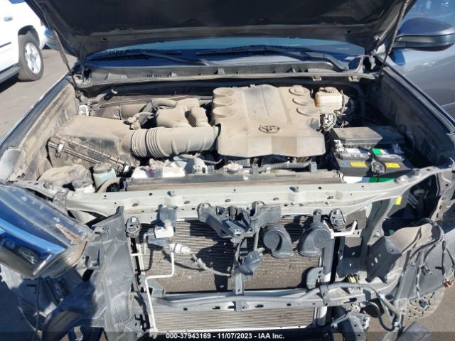 Photo 9 VIN: JTEBU5JR4J5504090 - TOYOTA 4RUNNER 