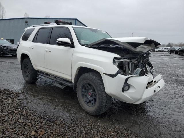 Photo 3 VIN: JTEBU5JR4J5507278 - TOYOTA 4RUNNER 