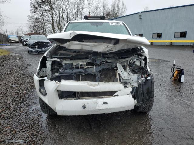 Photo 4 VIN: JTEBU5JR4J5507278 - TOYOTA 4RUNNER 