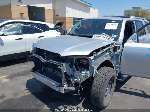 Photo 5 VIN: JTEBU5JR4J5517180 - TOYOTA 4RUNNER 