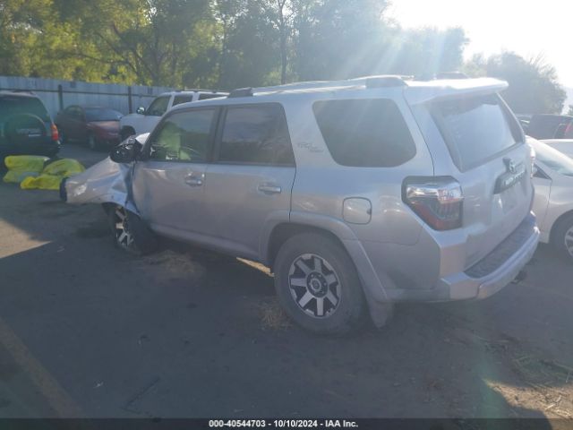 Photo 2 VIN: JTEBU5JR4J5564967 - TOYOTA 4RUNNER 