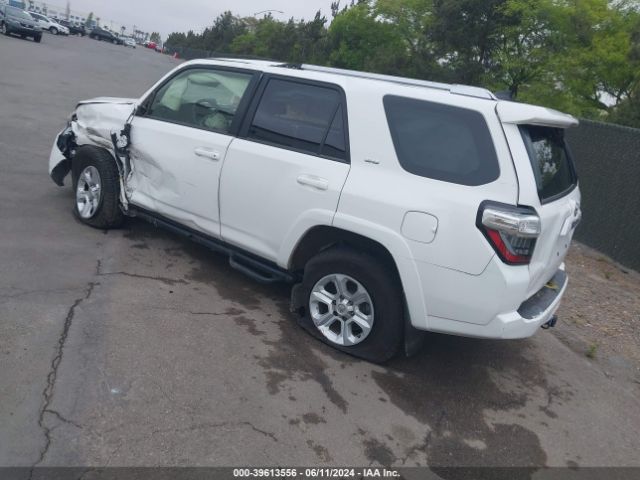 Photo 2 VIN: JTEBU5JR4J5574155 - TOYOTA 4-RUNNER 