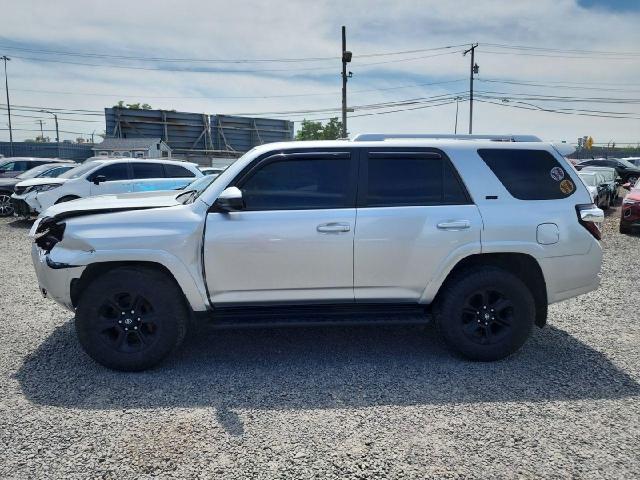 Photo 12 VIN: JTEBU5JR4J5605551 - TOYOTA 4RUNNER SR 