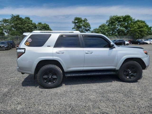 Photo 13 VIN: JTEBU5JR4J5605551 - TOYOTA 4RUNNER SR 