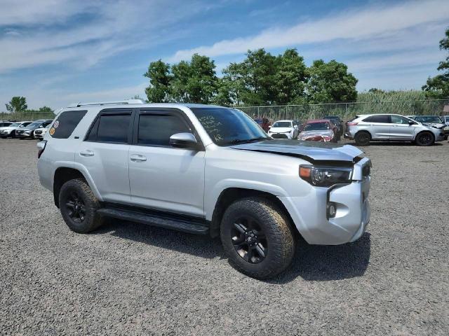 Photo 2 VIN: JTEBU5JR4J5605551 - TOYOTA 4RUNNER SR 