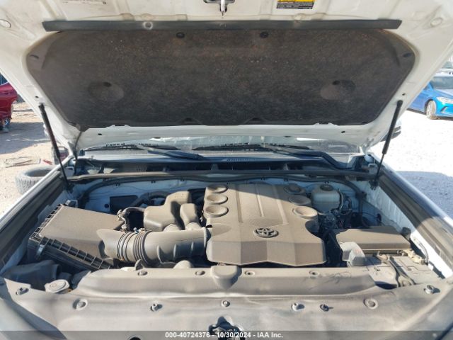 Photo 9 VIN: JTEBU5JR4K5623744 - TOYOTA 4RUNNER 