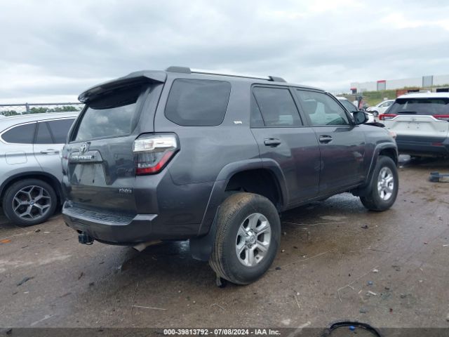 Photo 3 VIN: JTEBU5JR4K5667470 - TOYOTA 4RUNNER 