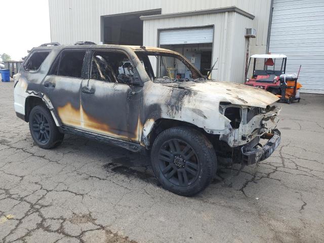 Photo 3 VIN: JTEBU5JR4L5767652 - TOYOTA 4RUNNER 