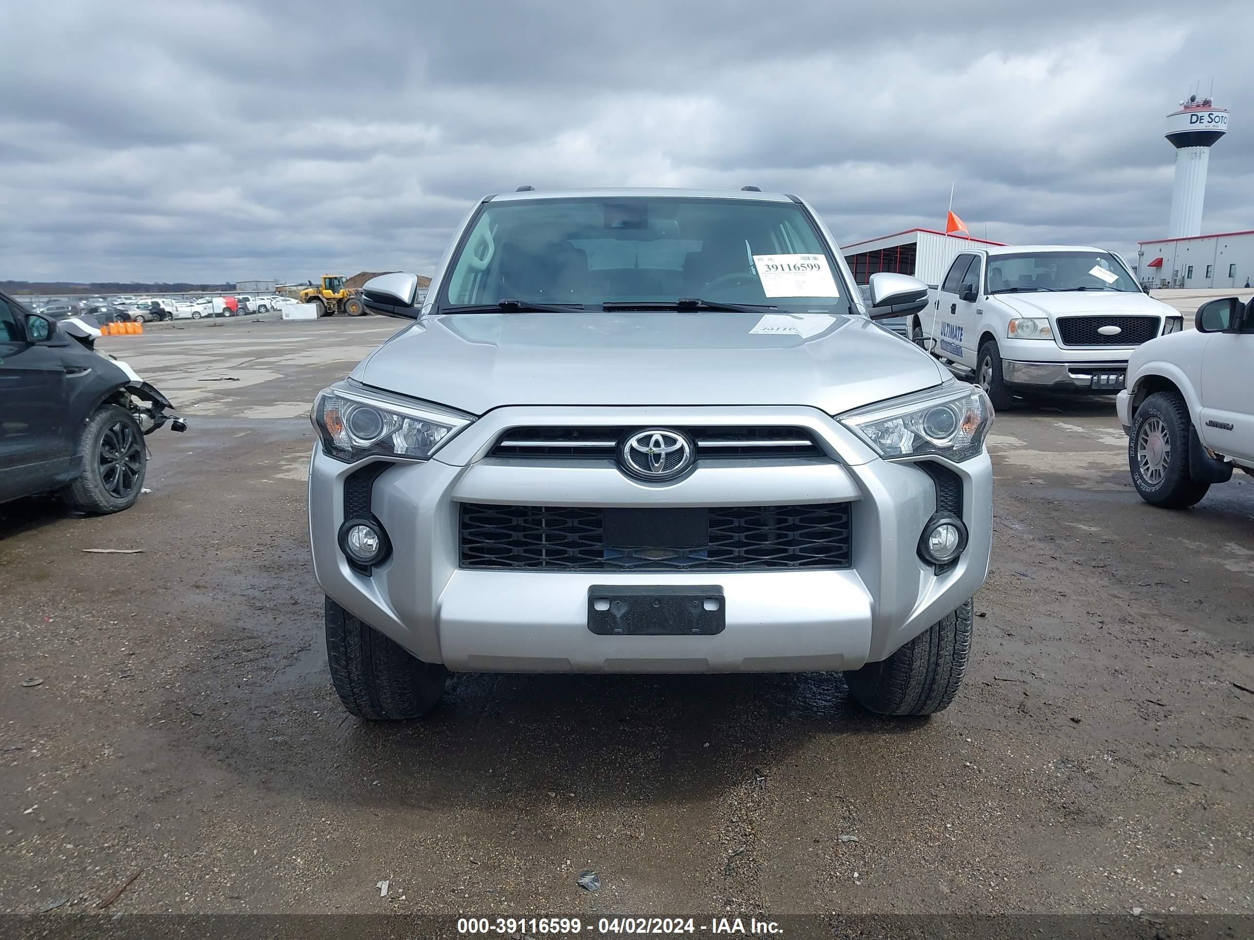 Photo 12 VIN: JTEBU5JR4L5784368 - TOYOTA 4RUNNER 