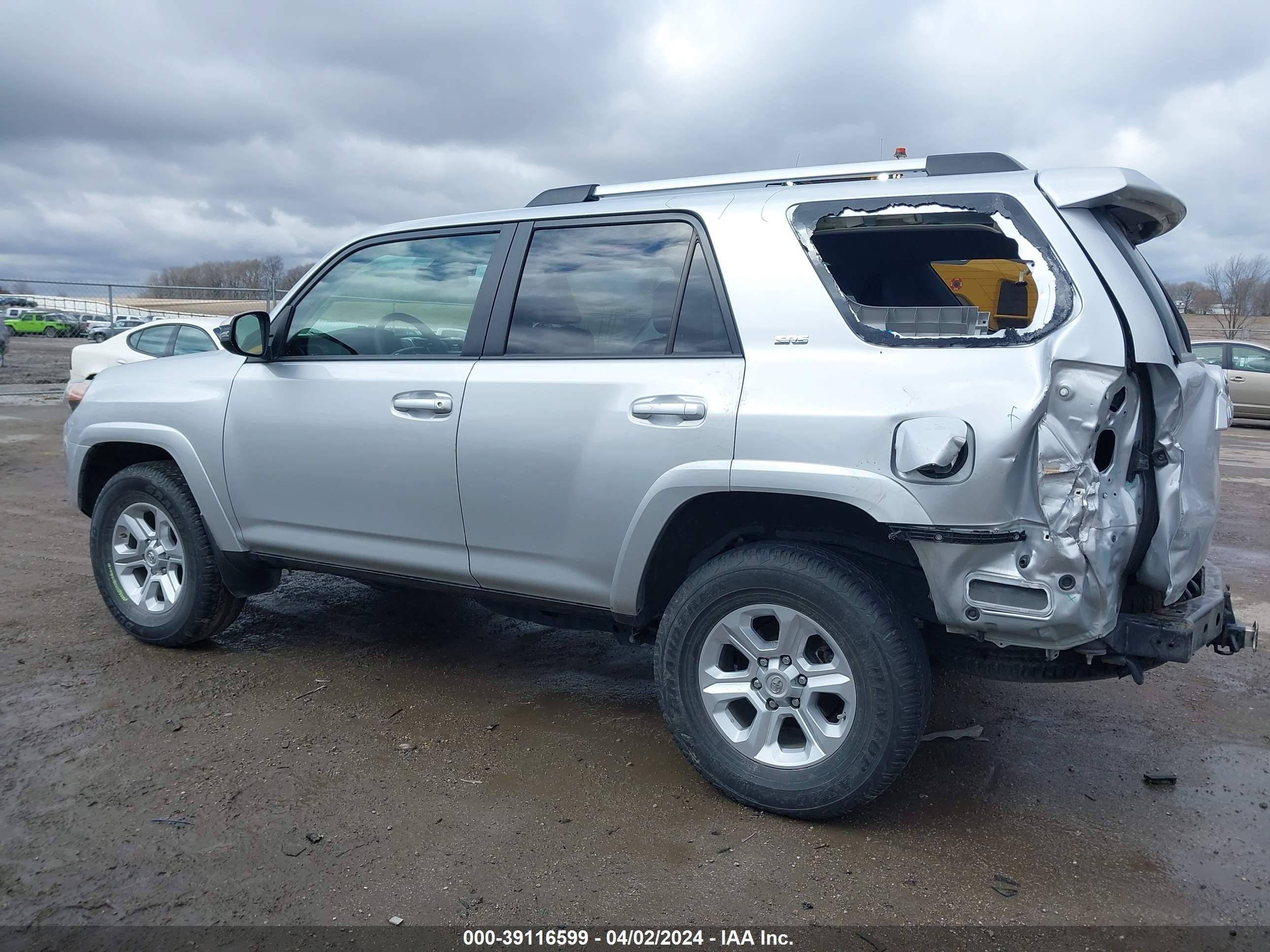 Photo 14 VIN: JTEBU5JR4L5784368 - TOYOTA 4RUNNER 