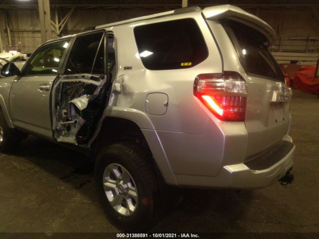 Photo 2 VIN: JTEBU5JR4L5796892 - TOYOTA 4RUNNER 