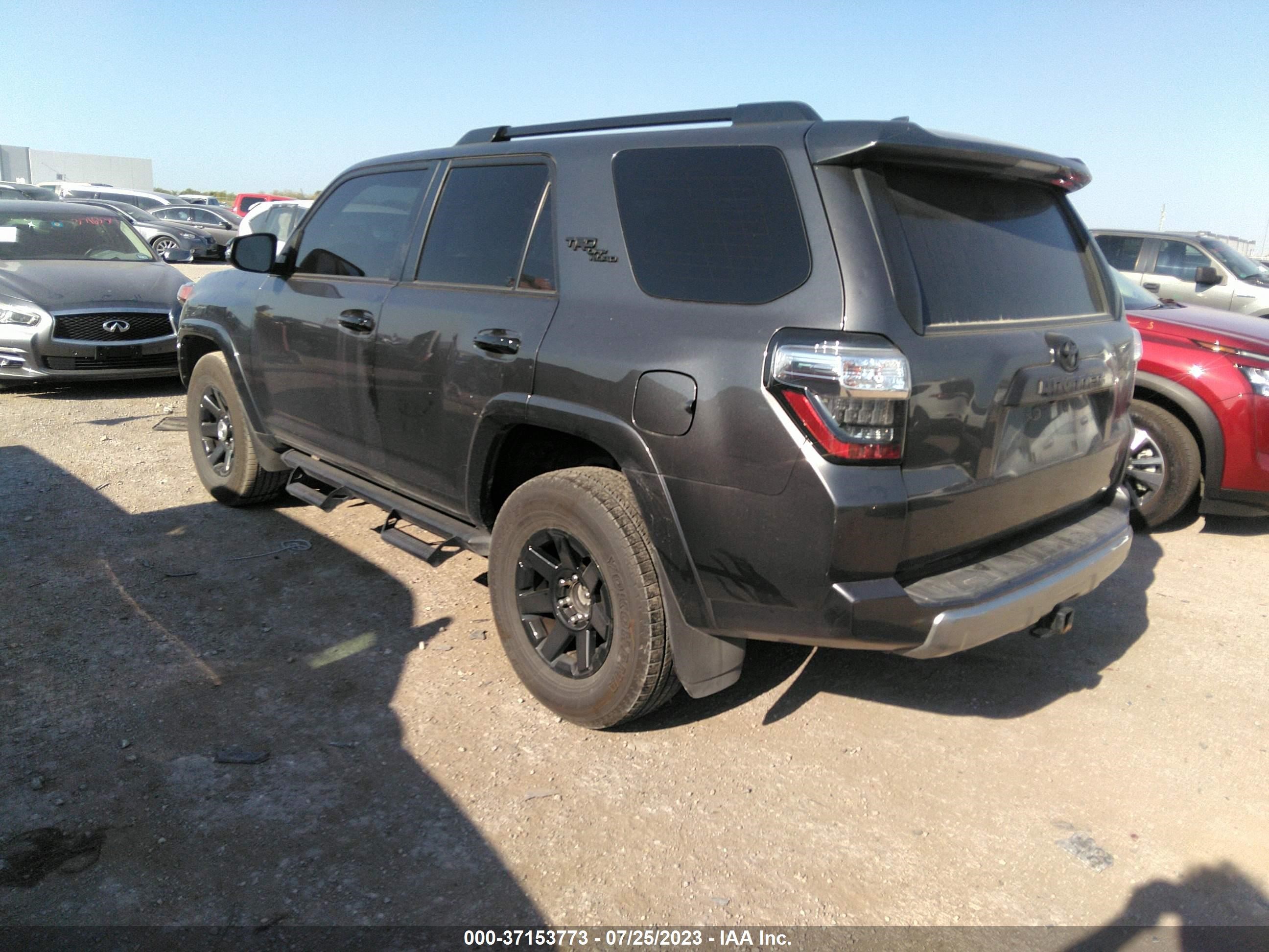 Photo 2 VIN: JTEBU5JR4L5813206 - TOYOTA 4RUNNER 