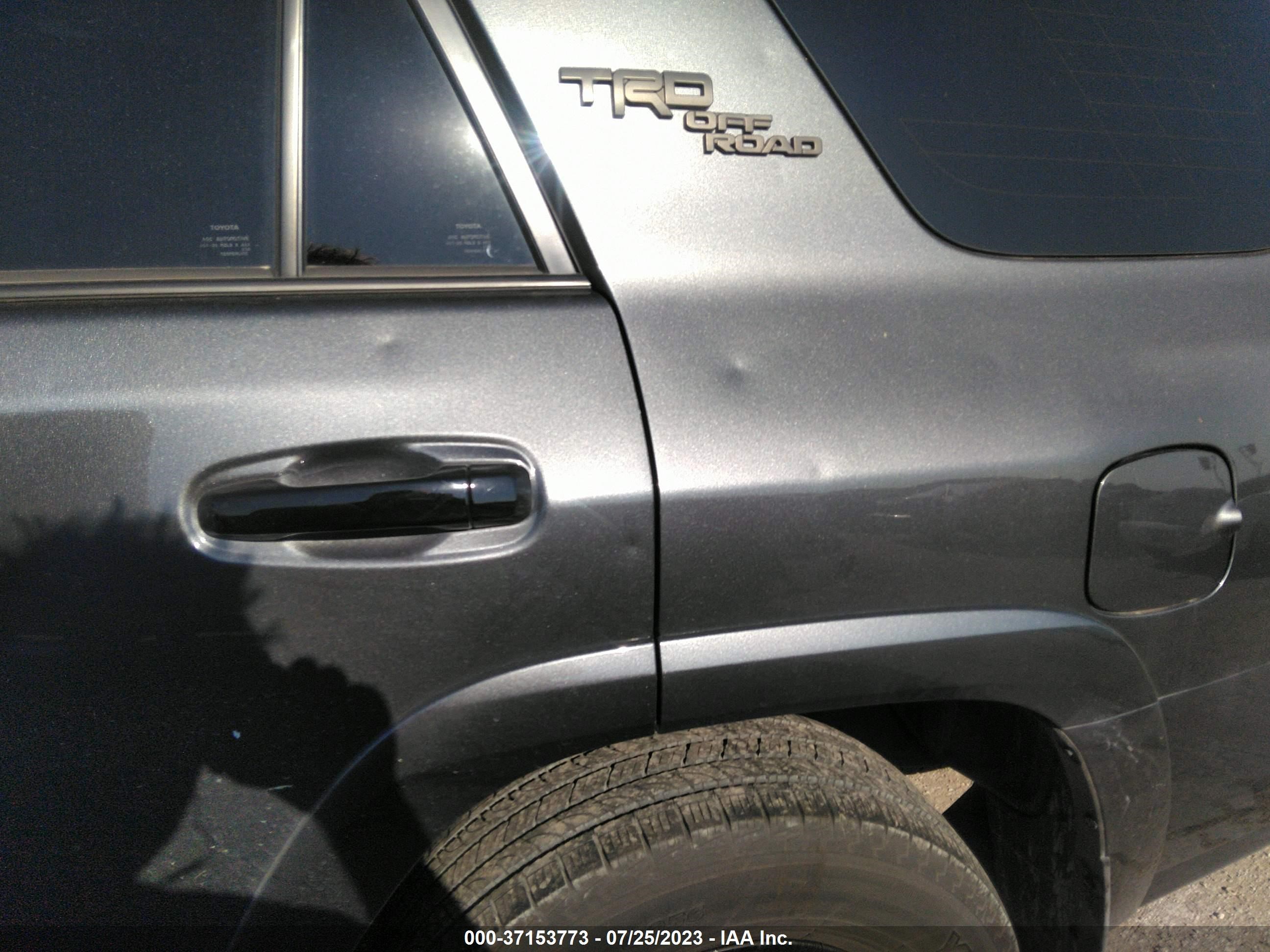 Photo 5 VIN: JTEBU5JR4L5813206 - TOYOTA 4RUNNER 