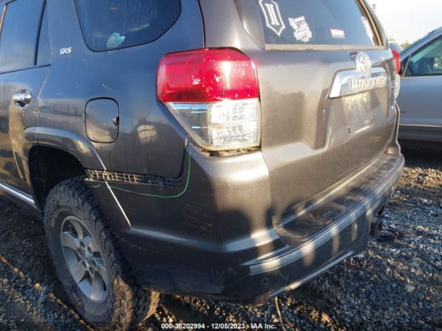 Photo 5 VIN: JTEBU5JR5A5003645 - TOYOTA 4RUNNER 