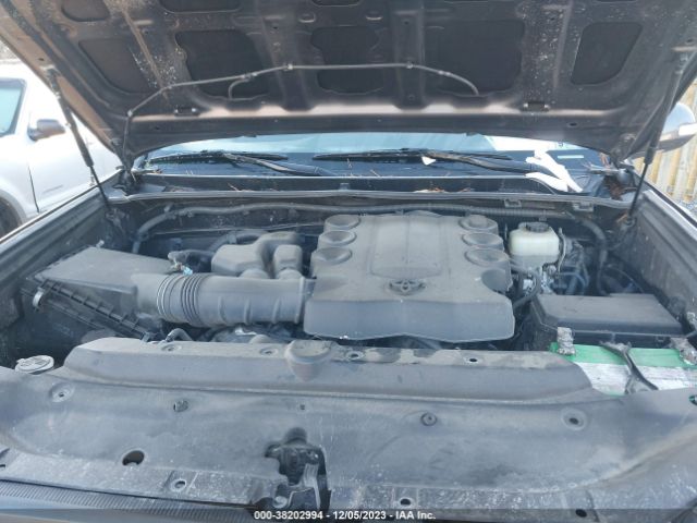 Photo 9 VIN: JTEBU5JR5A5003645 - TOYOTA 4RUNNER 