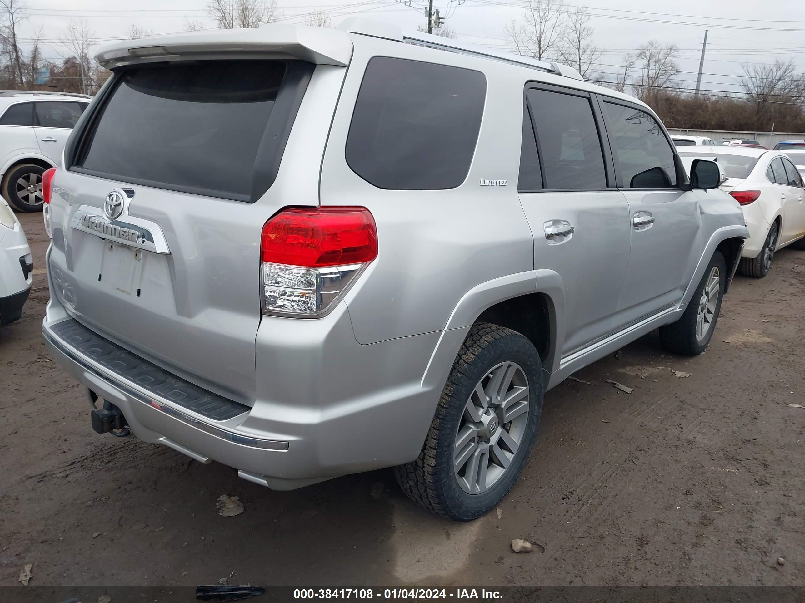 Photo 3 VIN: JTEBU5JR5A5015469 - TOYOTA 4RUNNER 