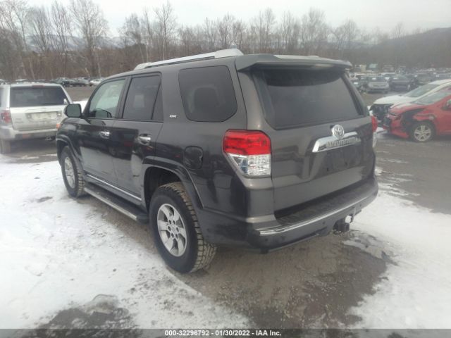 Photo 2 VIN: JTEBU5JR5B5055813 - TOYOTA 4RUNNER 