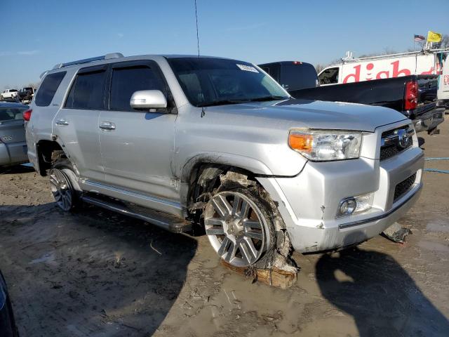 Photo 3 VIN: JTEBU5JR5B5058985 - TOYOTA 4RUNNER SR 