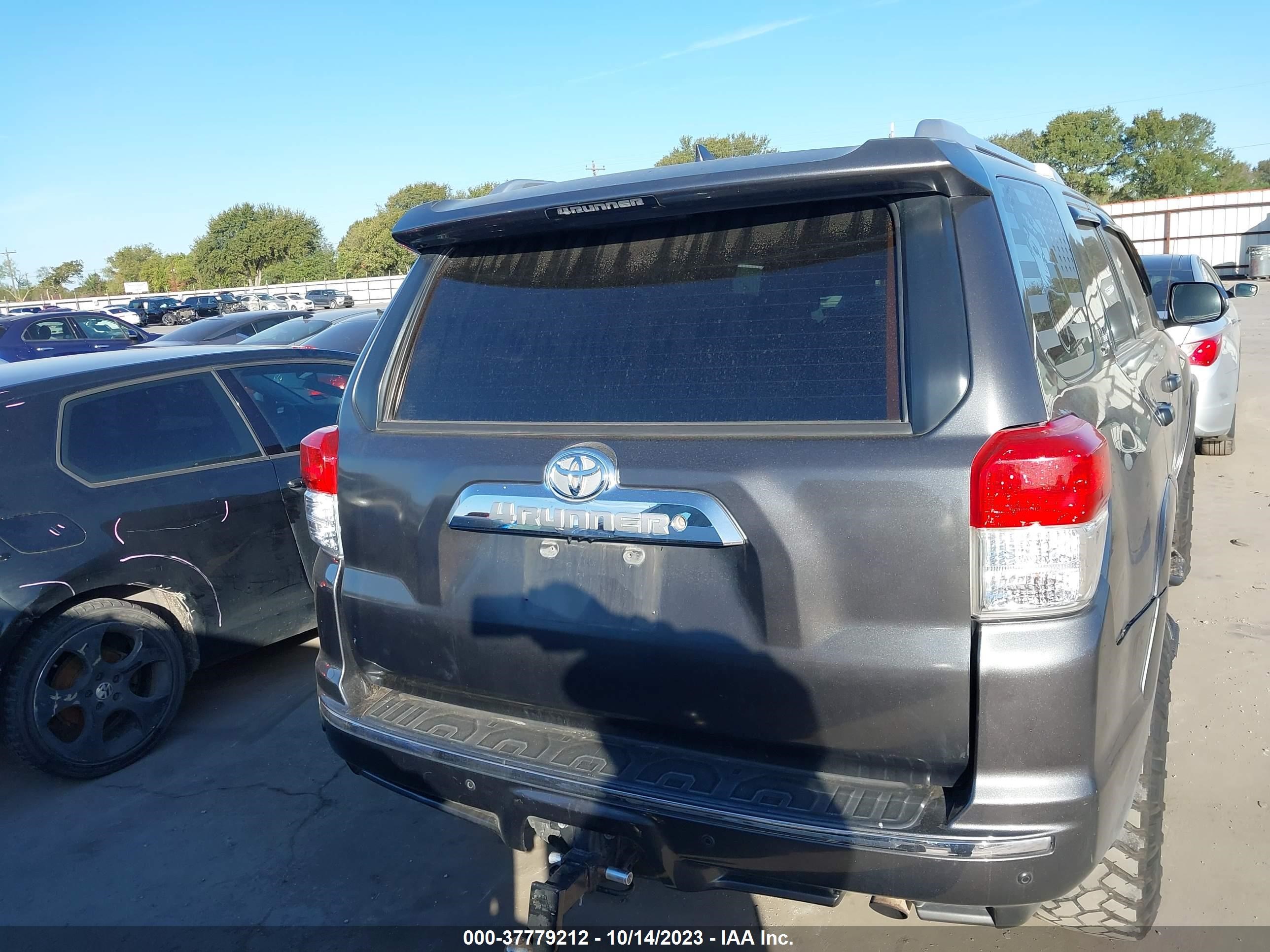 Photo 14 VIN: JTEBU5JR5C5087582 - TOYOTA 4RUNNER 