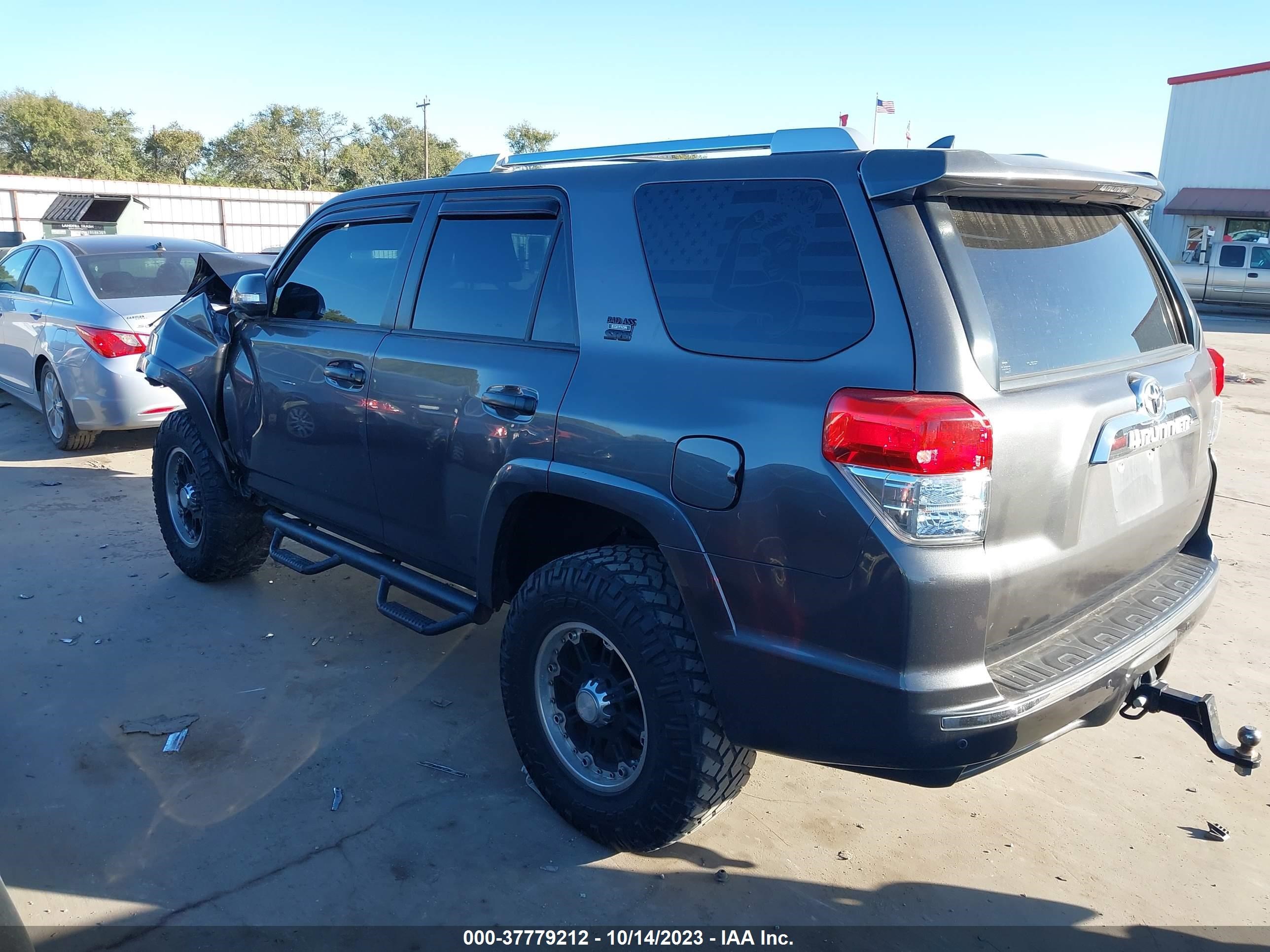 Photo 2 VIN: JTEBU5JR5C5087582 - TOYOTA 4RUNNER 