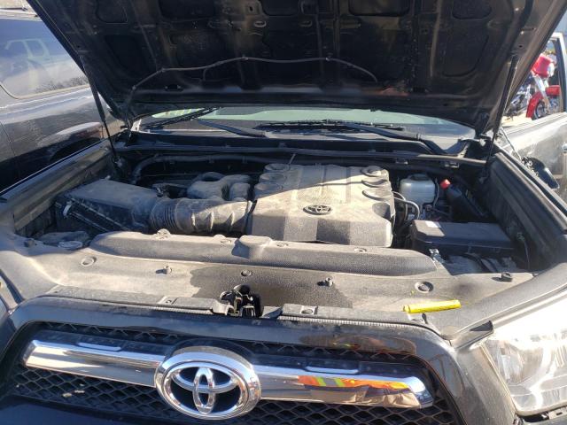 Photo 6 VIN: JTEBU5JR5D5133929 - TOYOTA 4RUNNER SR 