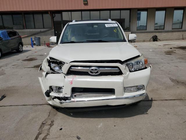 Photo 4 VIN: JTEBU5JR5D5135387 - TOYOTA 4RUNNER SR 