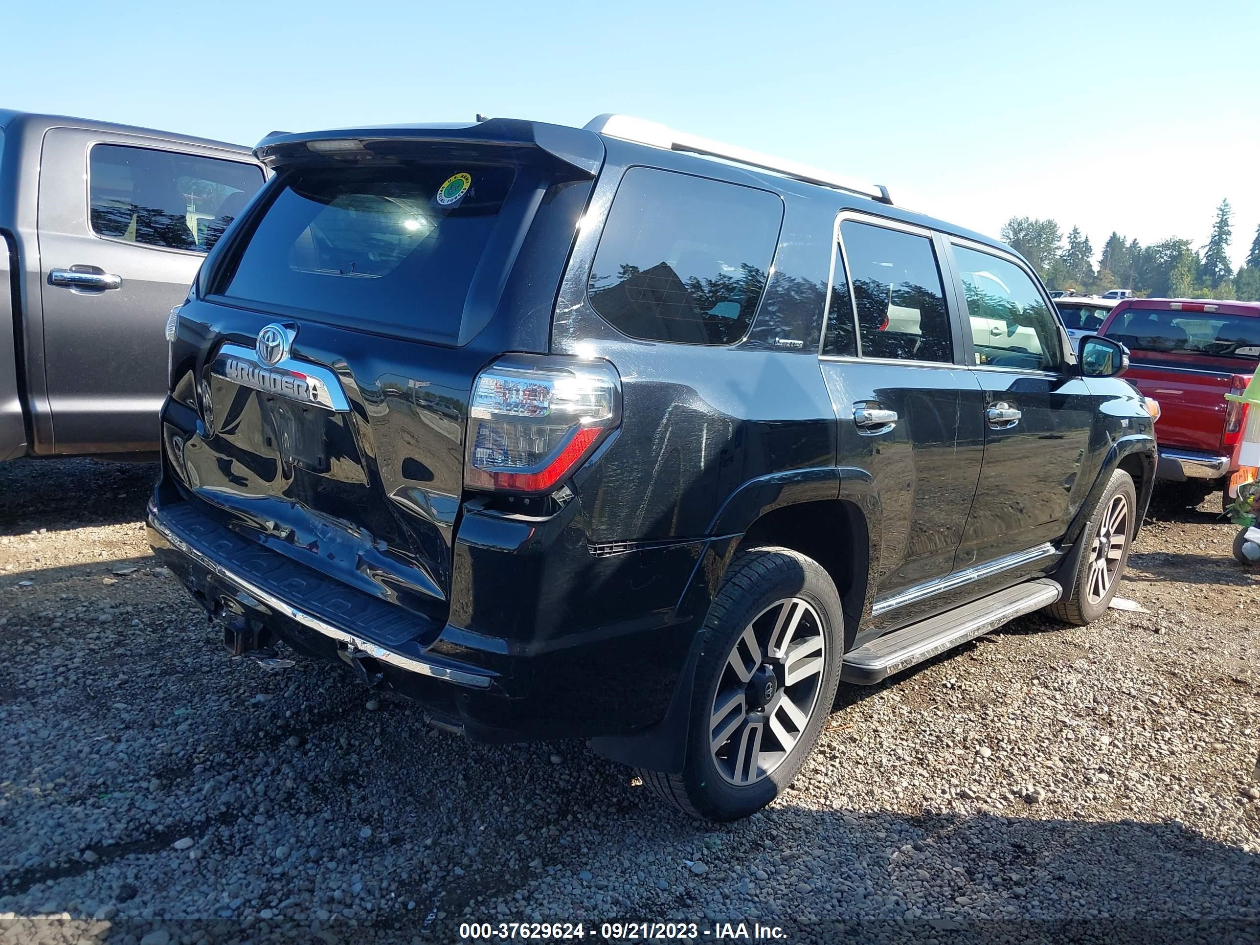 Photo 3 VIN: JTEBU5JR5F5237503 - TOYOTA 4RUNNER 