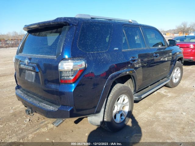 Photo 3 VIN: JTEBU5JR5F5252762 - TOYOTA 4RUNNER 