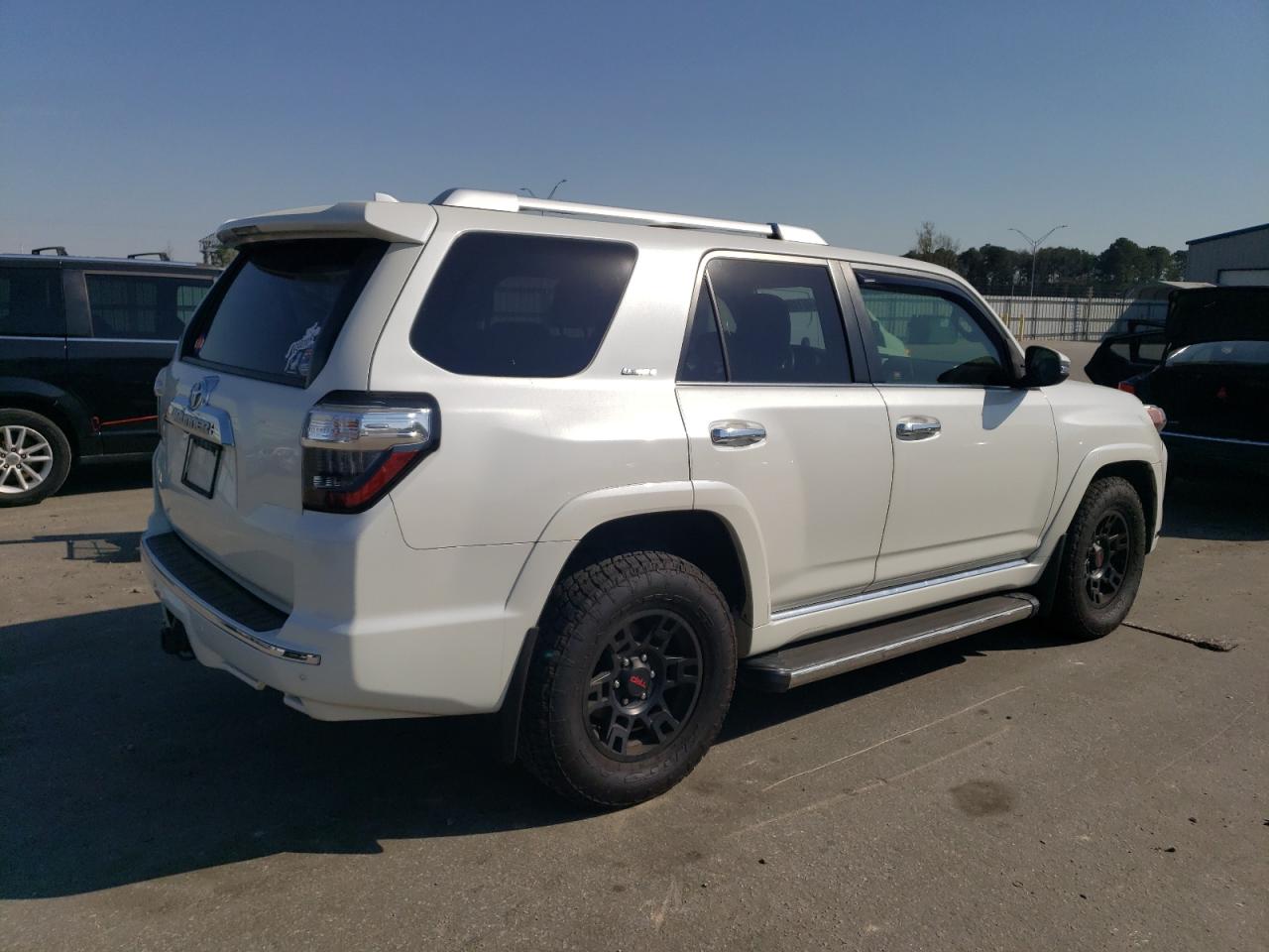 Photo 2 VIN: JTEBU5JR5G5342916 - TOYOTA 4RUNNER 