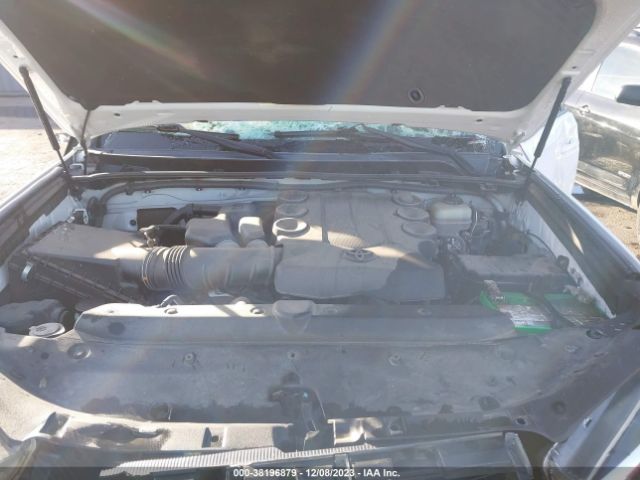 Photo 9 VIN: JTEBU5JR5G5352412 - TOYOTA 4RUNNER 