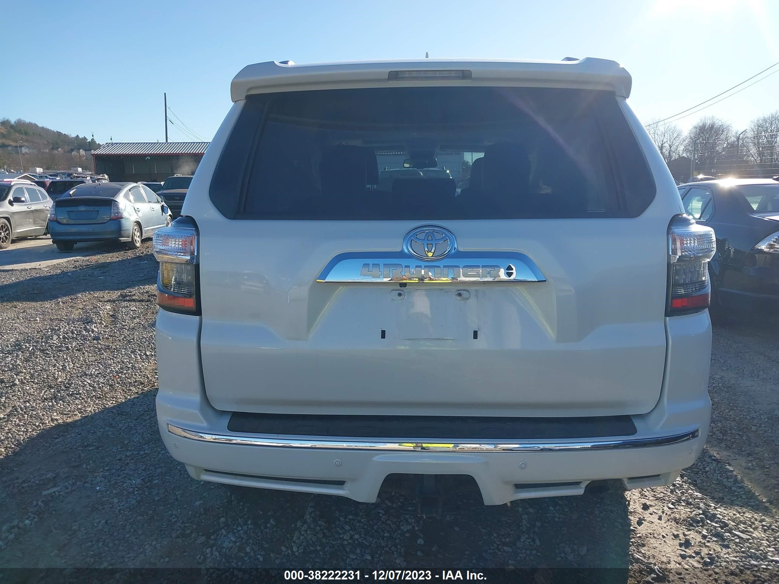 Photo 15 VIN: JTEBU5JR5G5406016 - TOYOTA 4RUNNER 