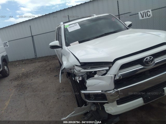 Photo 5 VIN: JTEBU5JR5H5428261 - TOYOTA 4RUNNER 