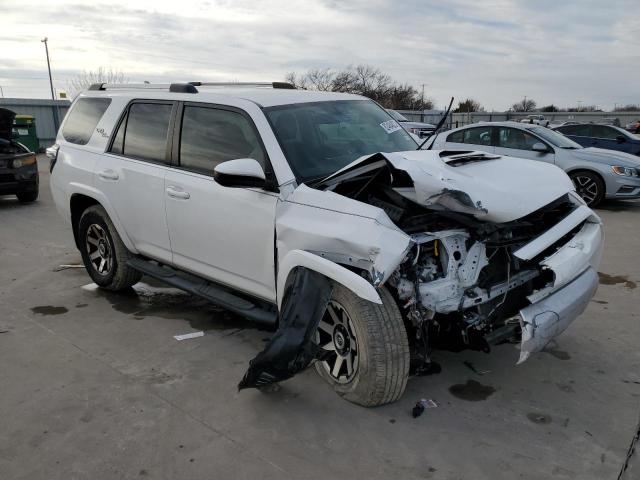 Photo 3 VIN: JTEBU5JR5H5445108 - TOYOTA 4RUNNER 