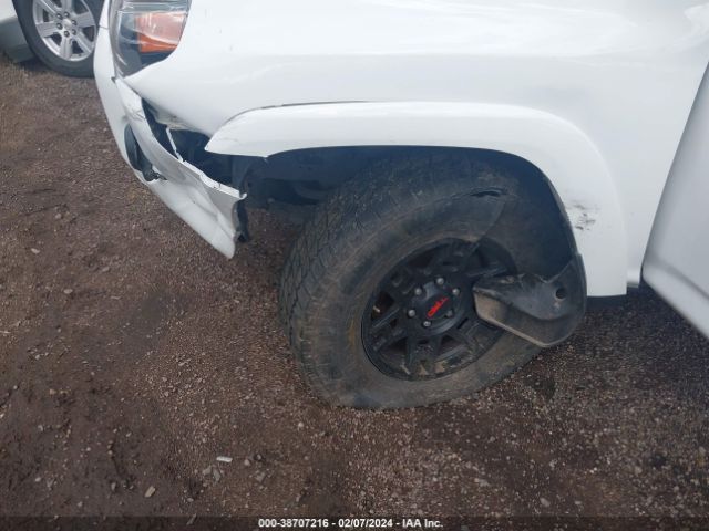 Photo 5 VIN: JTEBU5JR5H5445710 - TOYOTA 4RUNNER 