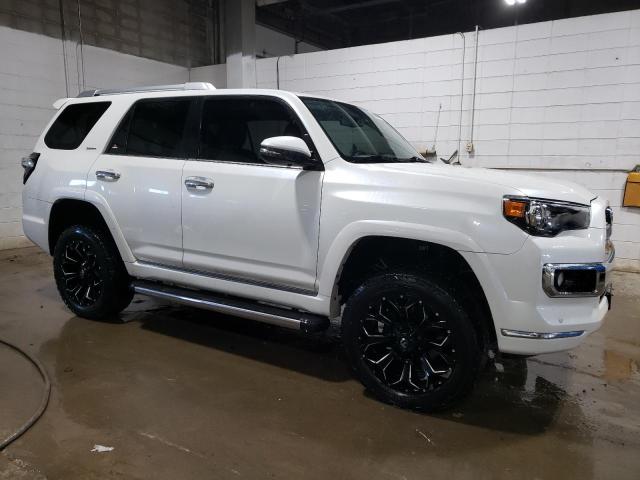 Photo 3 VIN: JTEBU5JR5H5446016 - TOYOTA 4RUNNER SR 