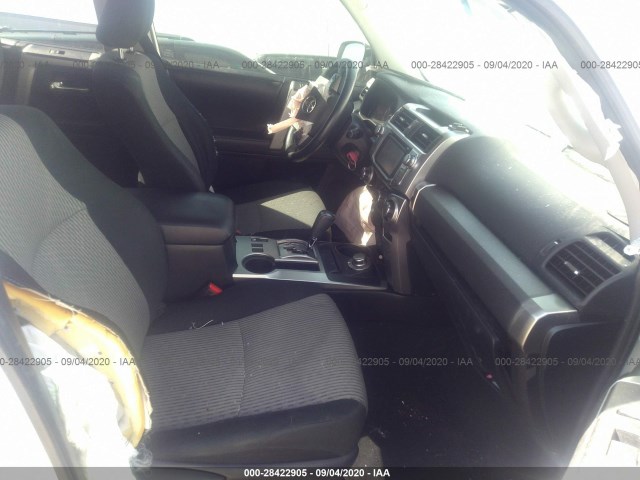 Photo 4 VIN: JTEBU5JR5H5451703 - TOYOTA 4RUNNER 