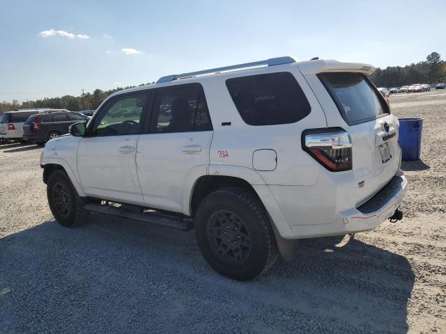 Photo 1 VIN: JTEBU5JR5H5457761 - TOYOTA 4RUNNER SR 