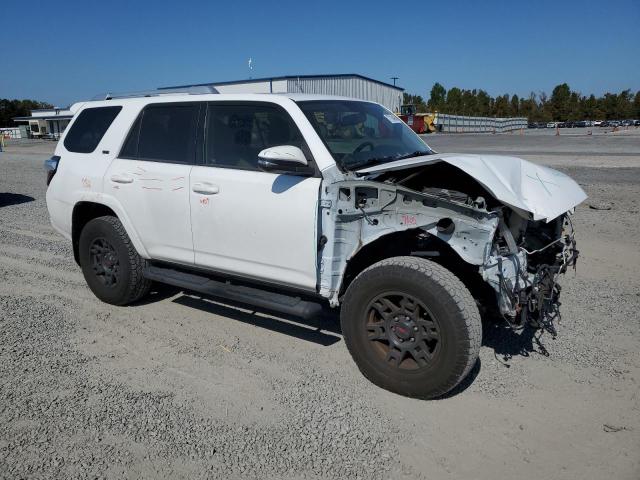 Photo 3 VIN: JTEBU5JR5H5457761 - TOYOTA 4RUNNER SR 