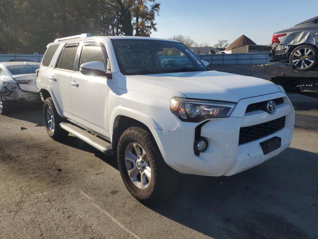 Photo 3 VIN: JTEBU5JR5H5461910 - TOYOTA 4RUNNER SR 