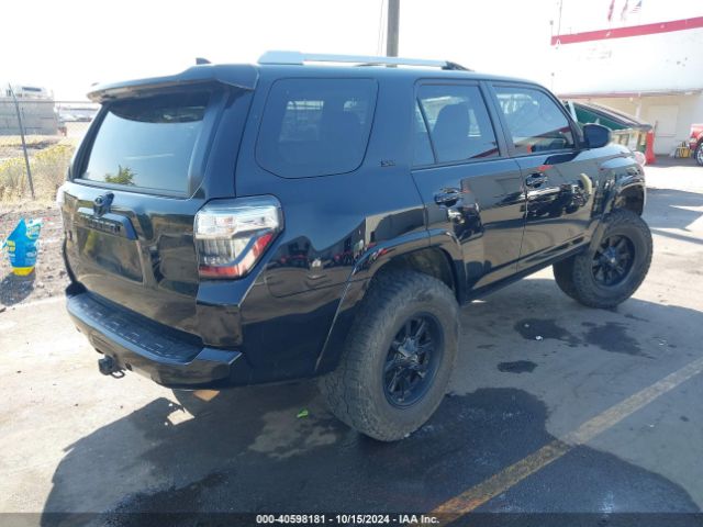 Photo 3 VIN: JTEBU5JR5J5495027 - TOYOTA 4RUNNER 