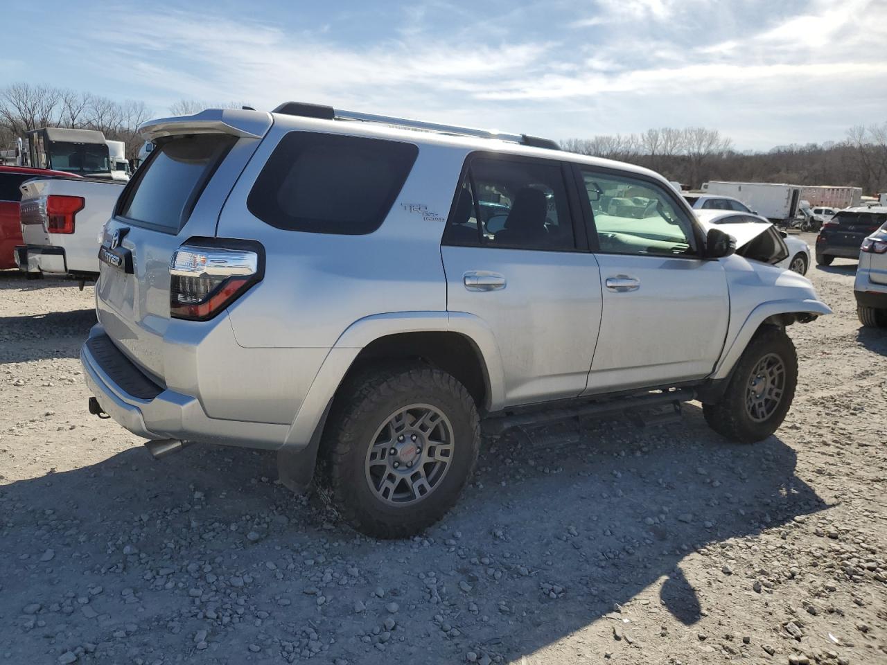 Photo 2 VIN: JTEBU5JR5J5500372 - TOYOTA 4RUNNER 