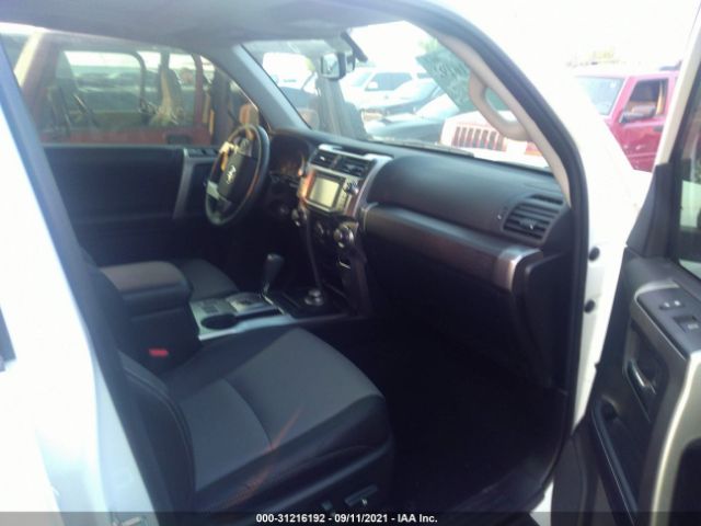 Photo 4 VIN: JTEBU5JR5J5545876 - TOYOTA 4RUNNER 