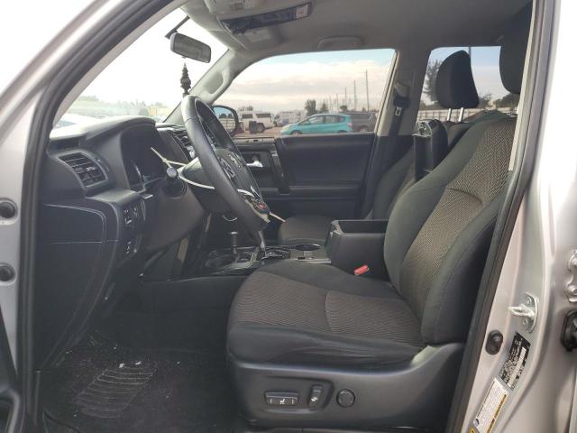 Photo 6 VIN: JTEBU5JR5J5571099 - TOYOTA 4RUNNER SR 