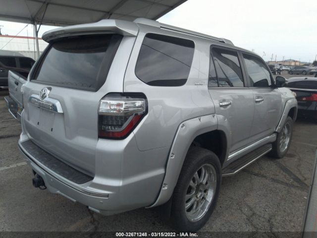 Photo 3 VIN: JTEBU5JR5J5576609 - TOYOTA 4RUNNER 