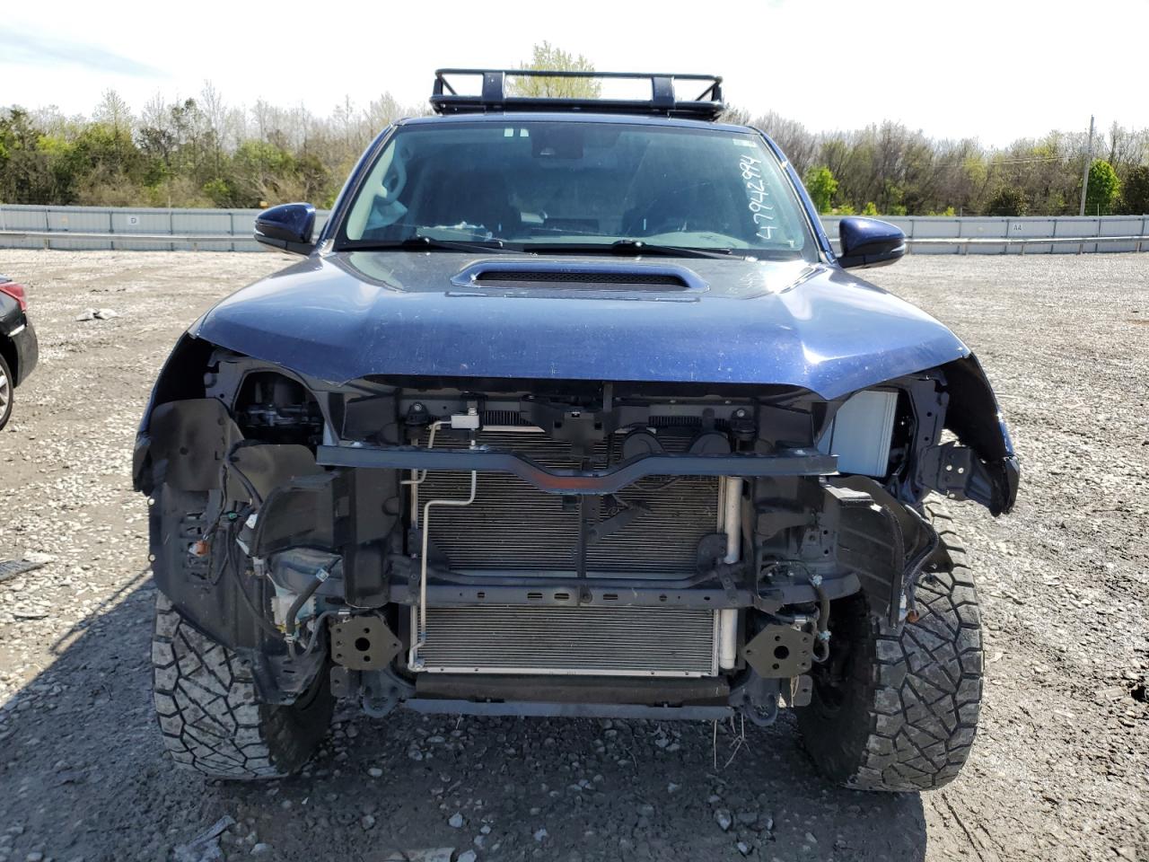 Photo 4 VIN: JTEBU5JR5L5757163 - TOYOTA 4RUNNER 