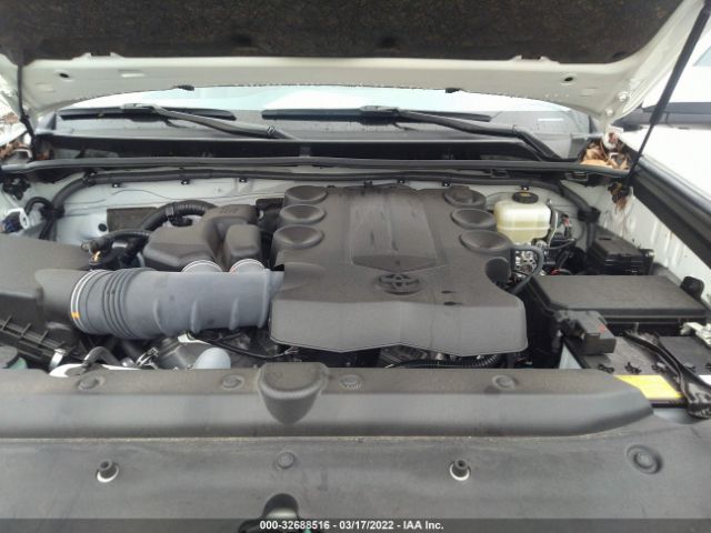 Photo 9 VIN: JTEBU5JR5L5817605 - TOYOTA 4RUNNER 