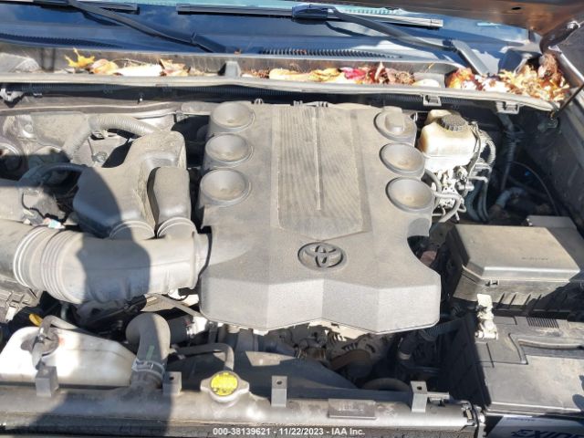 Photo 9 VIN: JTEBU5JR6A5022043 - TOYOTA 4RUNNER 