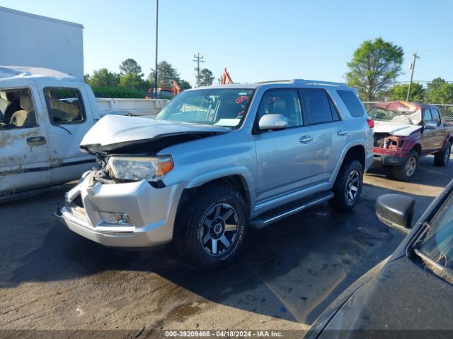 Photo 1 VIN: JTEBU5JR6B5050247 - TOYOTA 4RUNNER 